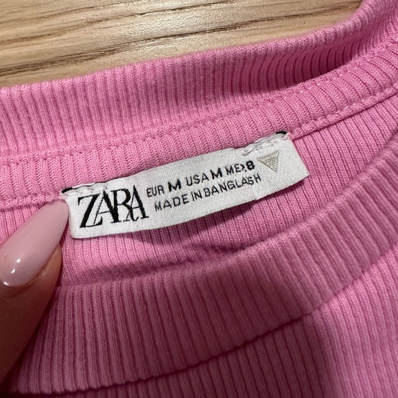 Zara Pink Ruffle Top - Picture 3 of 3